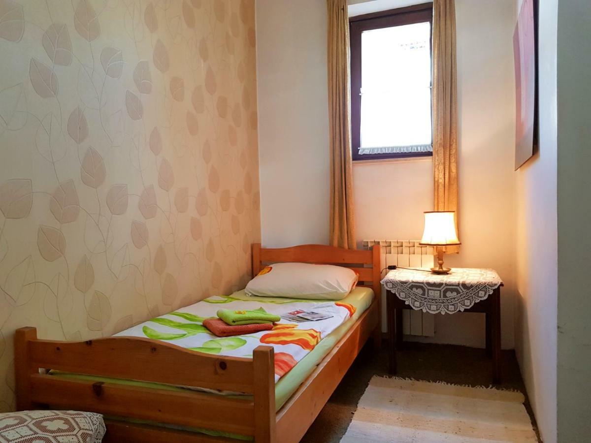 Hostel Pansion Lion Saraievo Exterior foto